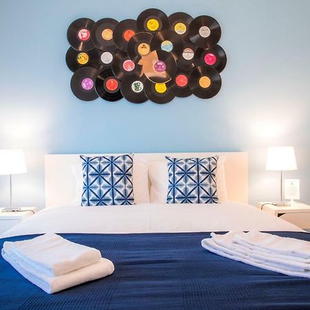 Vinyl Flat Bed & Breakfast - Rooms Lagos Bagian luar foto