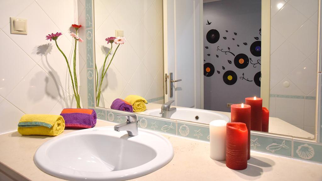 Vinyl Flat Bed & Breakfast - Rooms Lagos Bagian luar foto